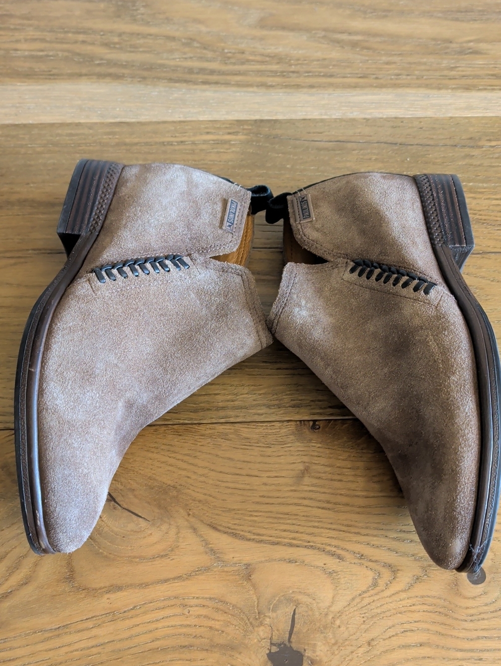 PIKOLINOS Brown Suede Chukka Boots